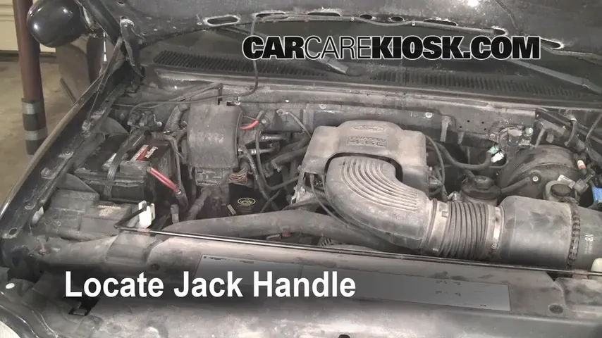 1999 Ford F-150 XLT 4.6L V8 Extended Cab Pickup (4 Door) Tires & Wheels Change a Flat Tire
